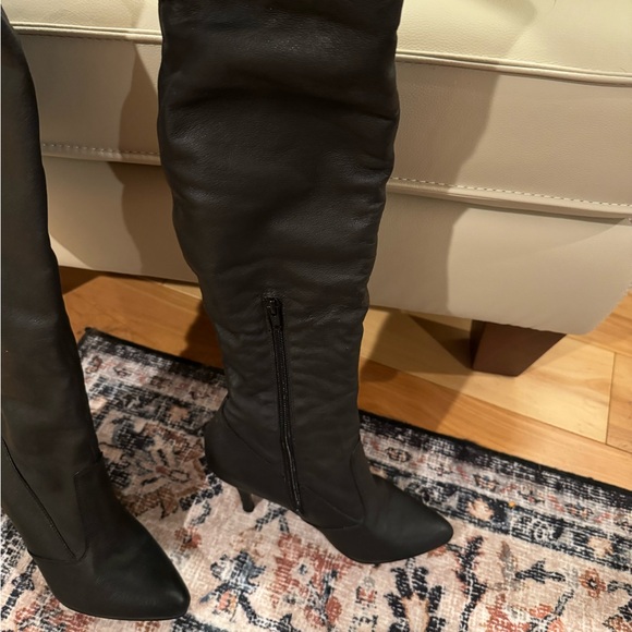 Knee high boots - Picture 2 of 5